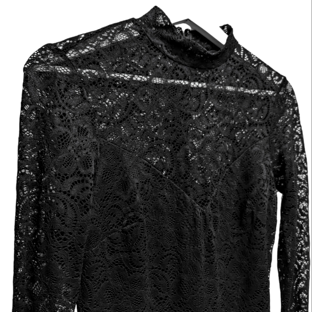LIKE NEW ⭐Dynamite Full Lace Dress Women's Size XS - Picture 4 of 8